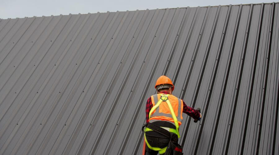 Expert Emergency Roof Repairs services in Macksburg, IA